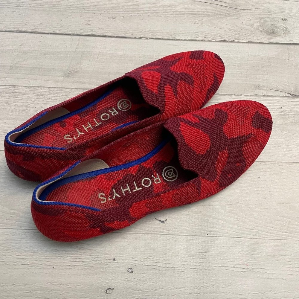 Rothy’s the flat red‎ camo round toe flat size 6.5